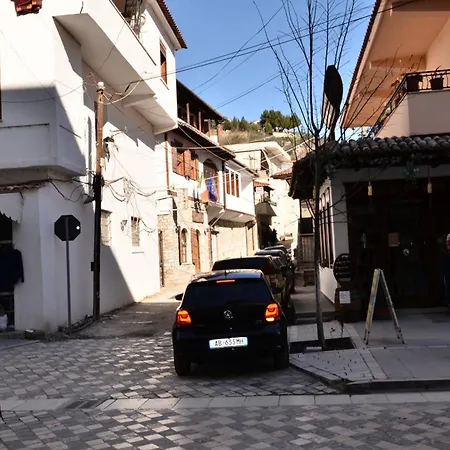 Joti's In City Centre * Berat